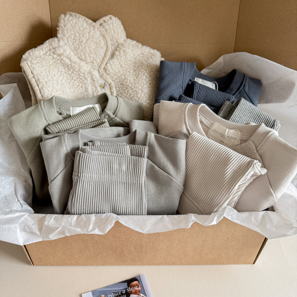 *PRE-ORDER* The Little Prince MEDIUM Winter Capsule Wardrobe Box With Stone Warmer