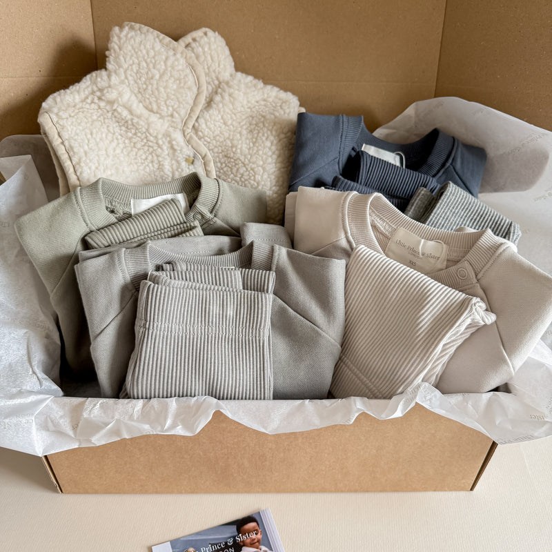 *PRE-ORDER* The Little Prince MEDIUM Winter Capsule Wardrobe Box With Stone Warmer
